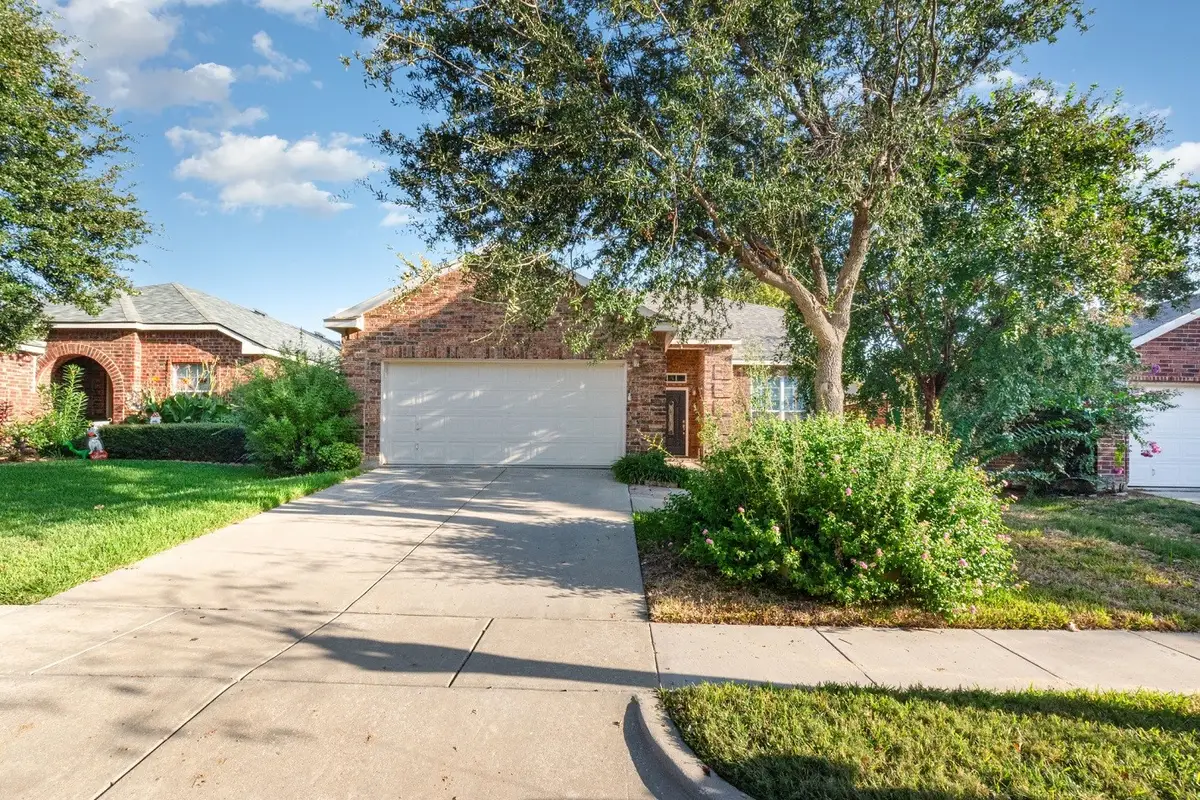 6013 Goldenrod Drive, Denton, TX 76208 - Image #1