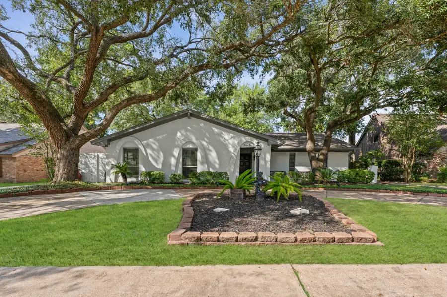 1110 Cheshire Ln, Houston, TX 77018 - Image #3