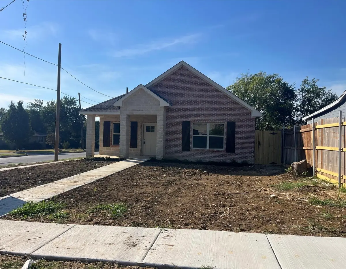 4340 M Avenue, Fort Worth, TX 76105 - Image #1