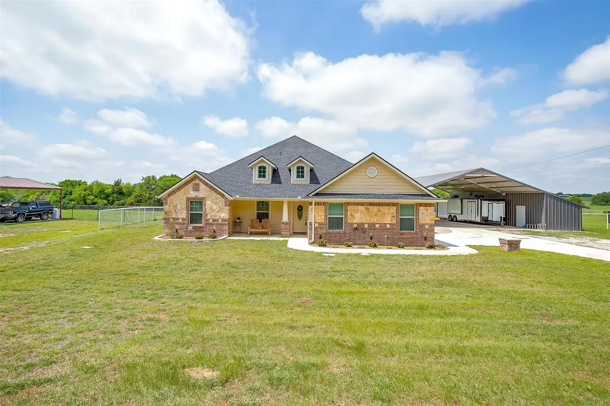 203 Cr 4221, Decatur, TX 76234 - Image #1