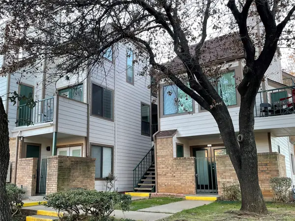 2312 Balsam Drive #A303, Arlington, TX 76006