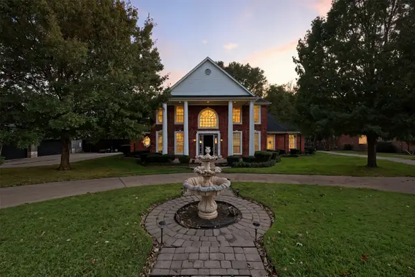 1860 Plum Creek Drive, Midlothian, TX 76065