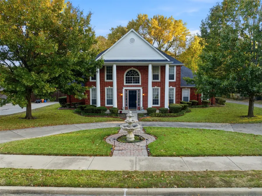 1860 Plum Creek Drive, Midlothian, TX 76065 - Image #3