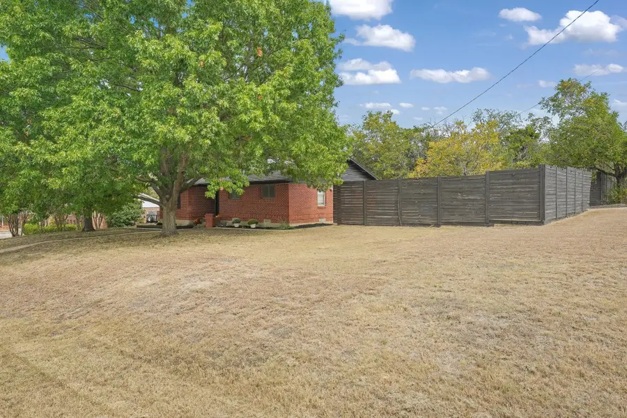 500 Ida Bess Avenue, Desoto, TX 75115 - Image #3