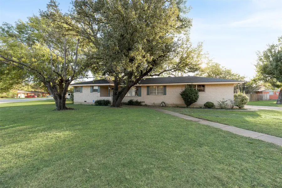 3629 Landy Lane, Richland Hills, TX 76118 - Image #2