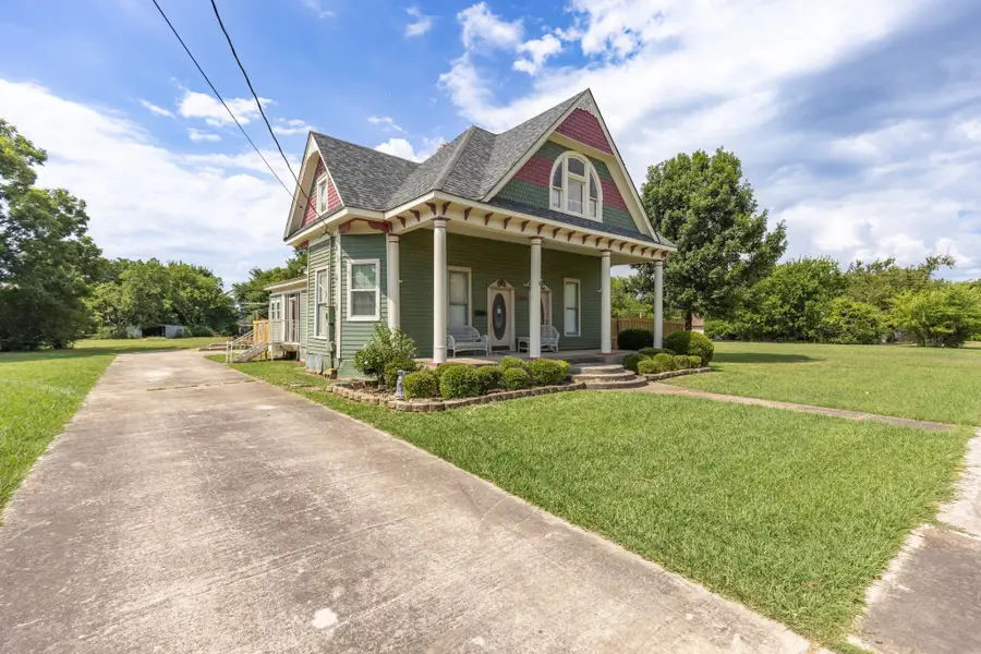 404 E Main Street, Ladonia, TX 75449 - #2