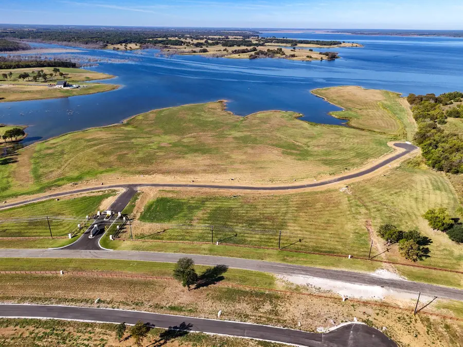 527 Lakeshore Terrace, Windom, TX 75492 - Image #2