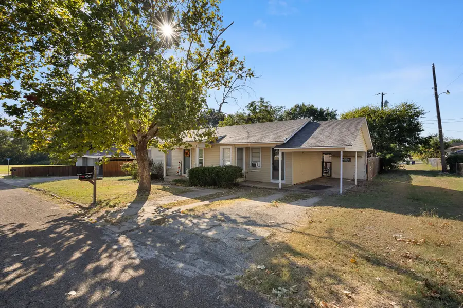 604 E Collins Street, Decatur, TX 76234 - Image #2