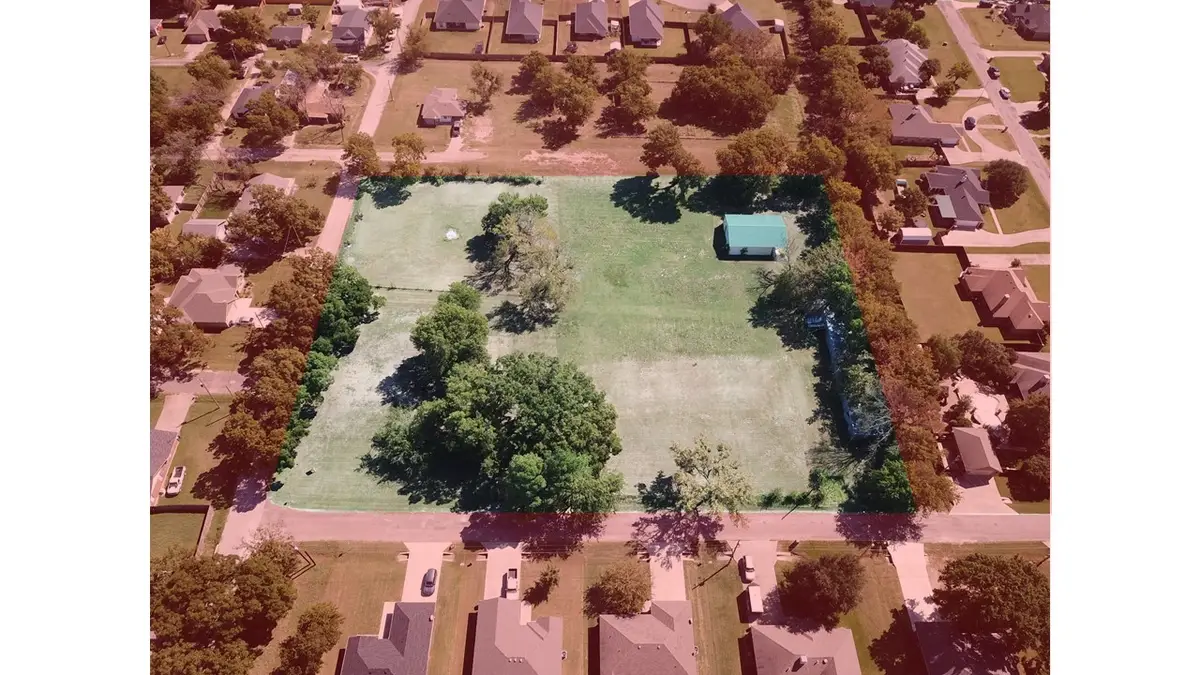 500 E Hinton Street, Tioga, TX 76271 - Image #1