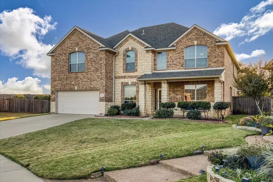2379 Merlin Drive, Grand Prairie, TX 75052 - Image #2