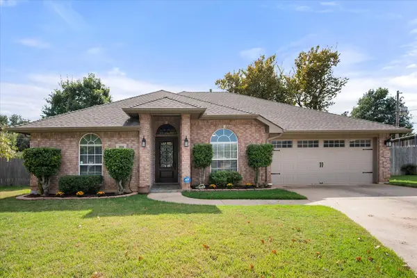 3806 Ivywood Court, Arlington, TX 76016