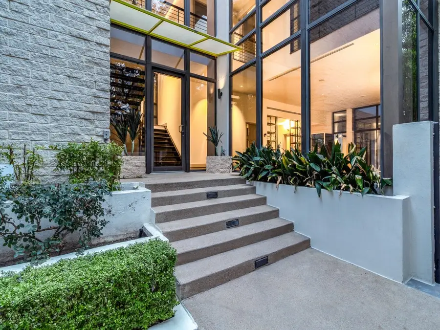 3818 Turtle Creek Drive, Dallas, TX 75219 - Image #2