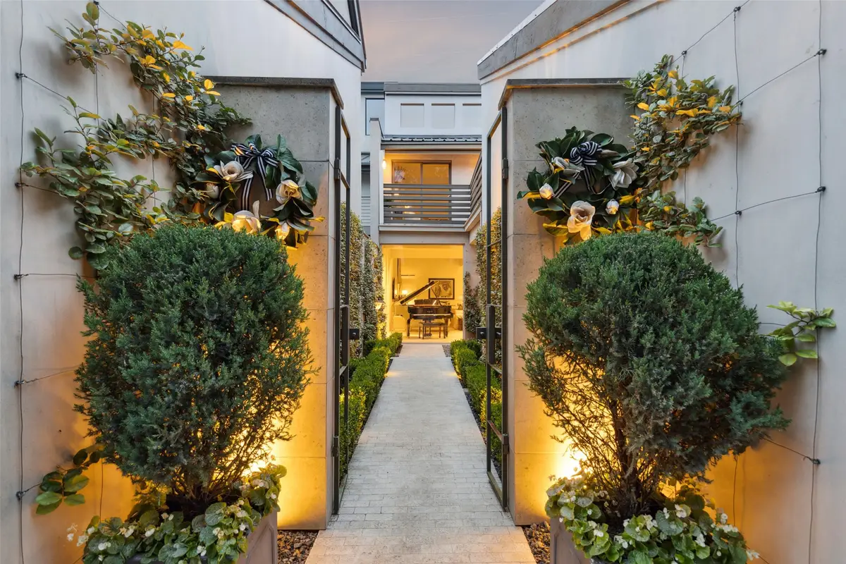 4127 Buena Vista Street, Dallas, TX 75204 - Image #1