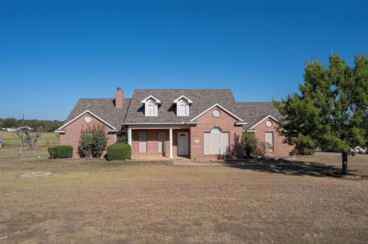 3813 Ponderosa Circle, Cleburne, TX 76031 - Image #1
