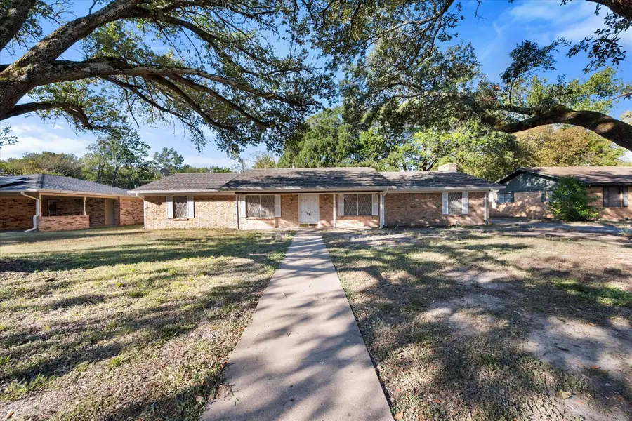 409 N Overlook Drive, Kerens, TX 75144 - Image #2