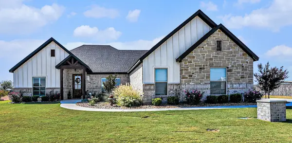 1024 Pioneer Crossing, Weatherford, TX 76088