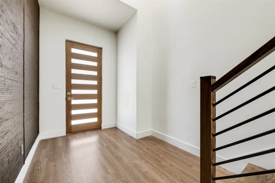 3143 Mcdermott Avenue, Dallas, TX 75215 - Image #3