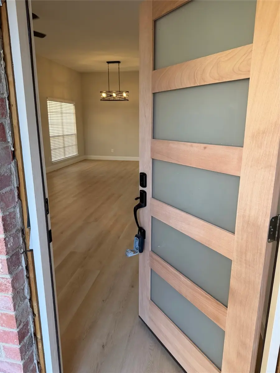 990 Downey Drive, Lewisville, TX 75067 - Image #3