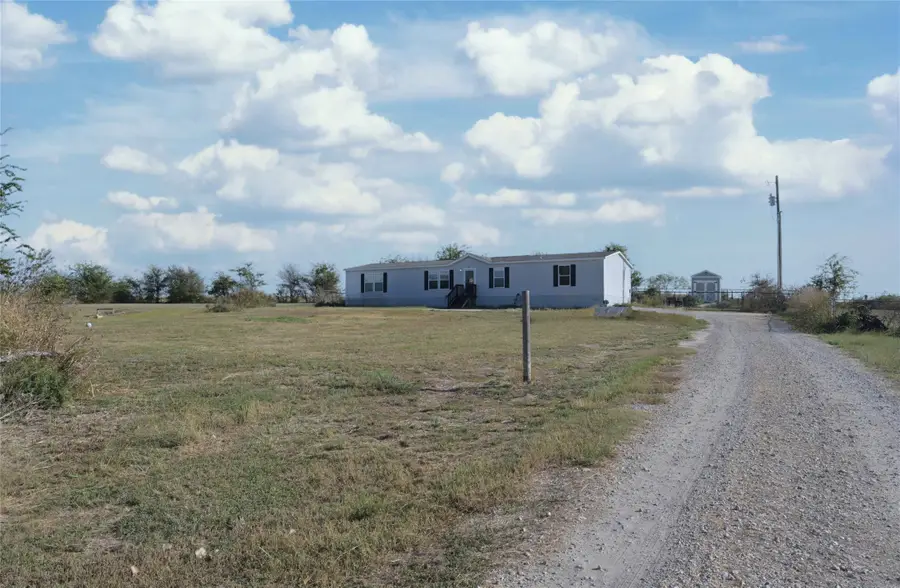 6413 Friesian Drive, Godley, TX 76044 - Image #2