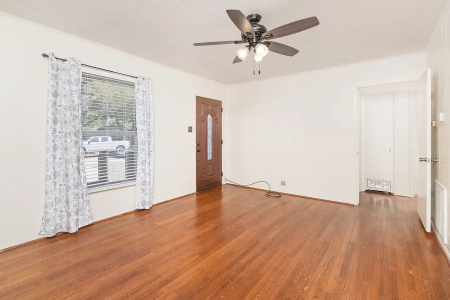 909 Calcutta, Brady, TX 76825 - Image #2