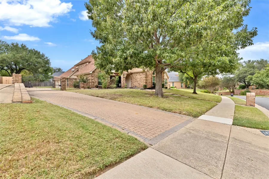 1421 Plantation Drive N, Colleyville, TX 76034 - Image #2