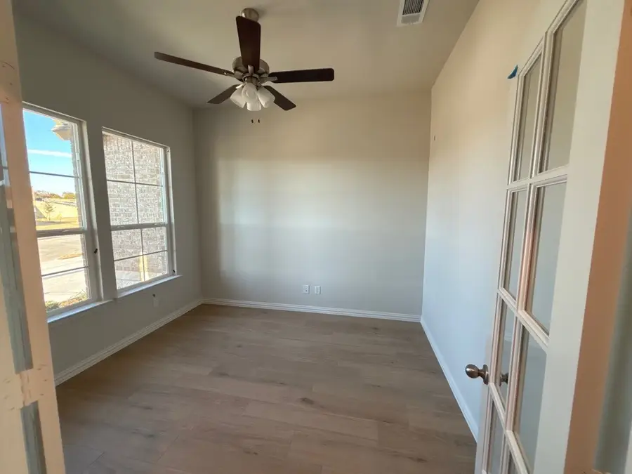 532 Mitchell Boulevard, Weatherford, TX 76087 - Image #3