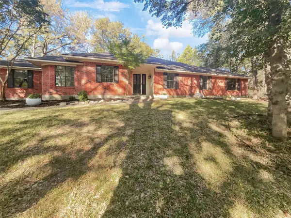 240 Priscilla Circle, New Hope, TX 75071