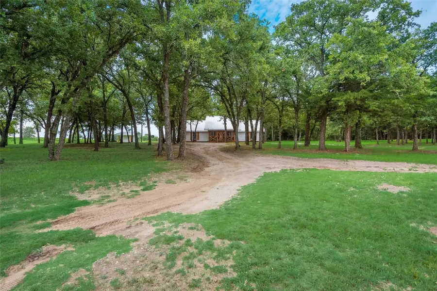 1402 Posey Brewer Road, Sunset, TX 76270 - Image #3