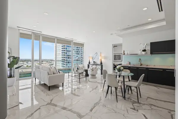 2408 Victory Park Lane #1140, Dallas, TX 75219