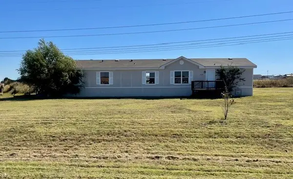 3329 Cobbler Lane, Joshua, TX 76058