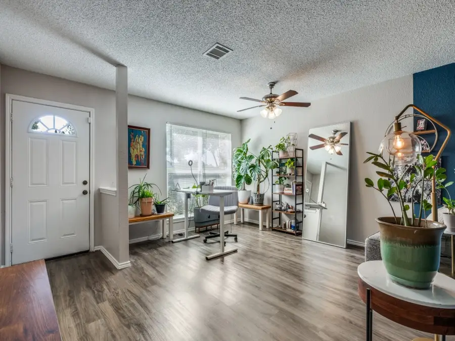 5723 Russcrest Drive, Dallas, TX 75227 - Image #3