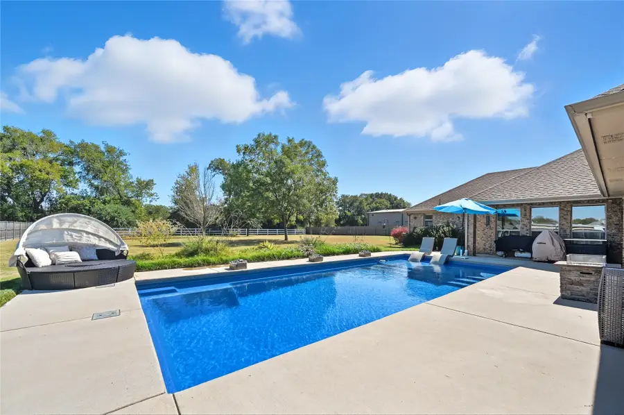 990 Harmony Circle, Nevada, TX 75173 - Image #2