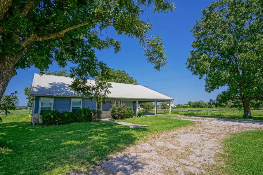 15989 State Highway 30, Richards, TX 77873 - Image #3