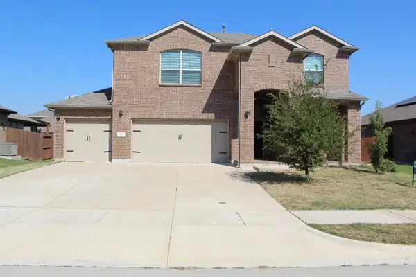 540 Redding Drive, Saginaw, TX 76131