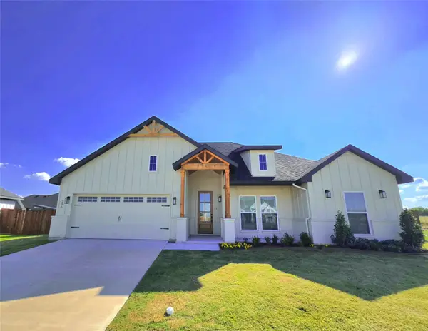 205 High Ridge Court, Godley, TX 76044