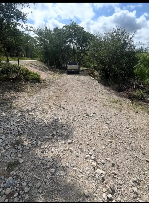 6996 Shamrock Drive, Brownwood, TX 76801