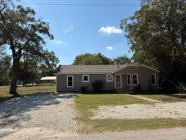 806 Avenue A, Valley Mills, TX 76689