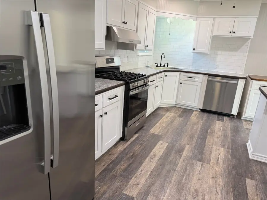 806 Avenue A, Valley Mills, TX 76689 - Image #3