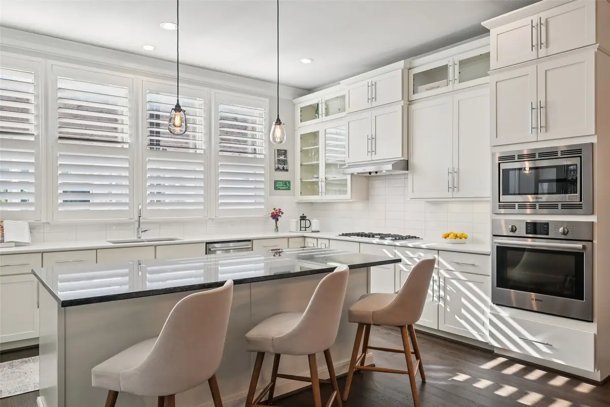 2815 Lynlock Court, Dallas, TX 75219 - Image #1