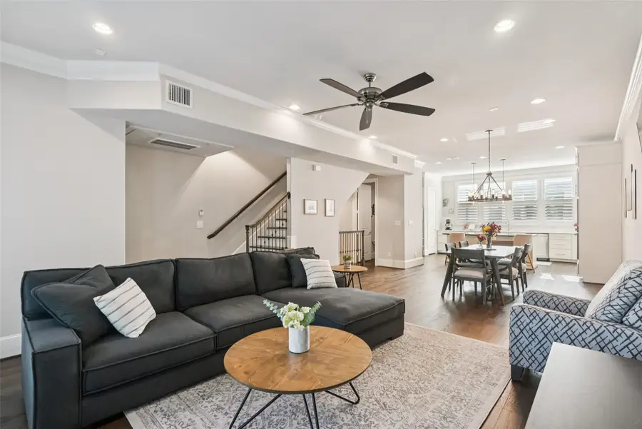 2815 Lynlock Court, Dallas, TX 75219 - Image #3