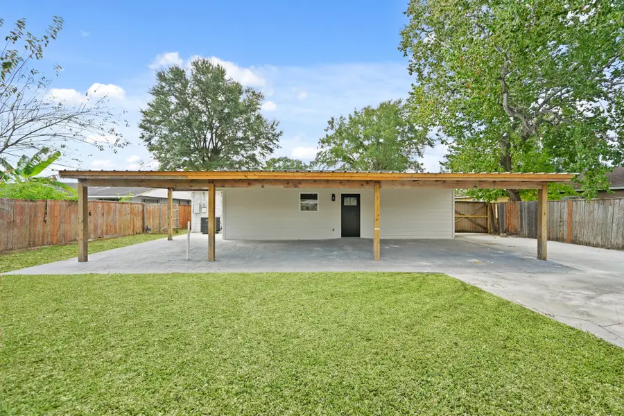 10211 Glenmawr Drive, Houston, TX 77075 - Image #3