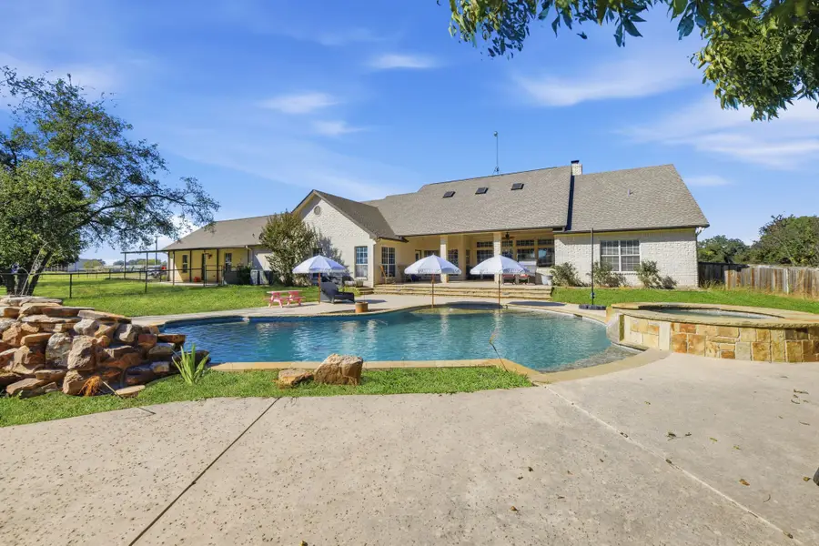 5071 Fm 1810, Chico, TX 76431 - Image #2