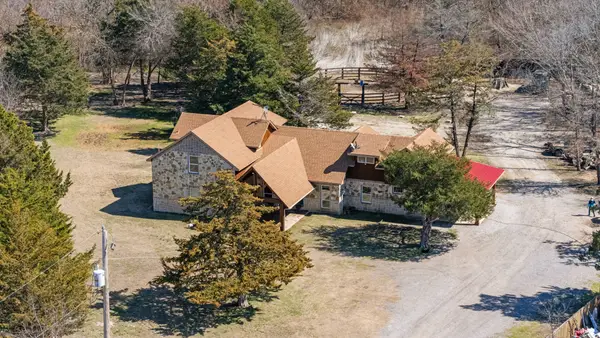 136 Oak Creek Drive, Anna, TX 75409