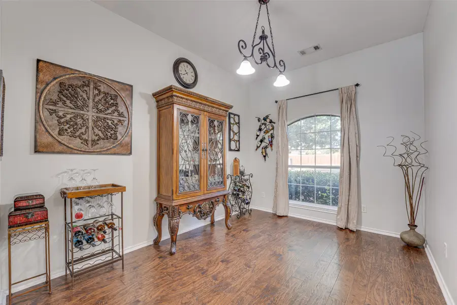 300 Springfield Lane, Red Oak, TX 75154 - Image #3