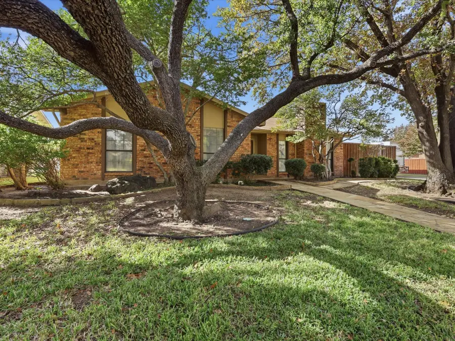 303 Woodhurst Drive, Coppell, TX 75019 - Image #2