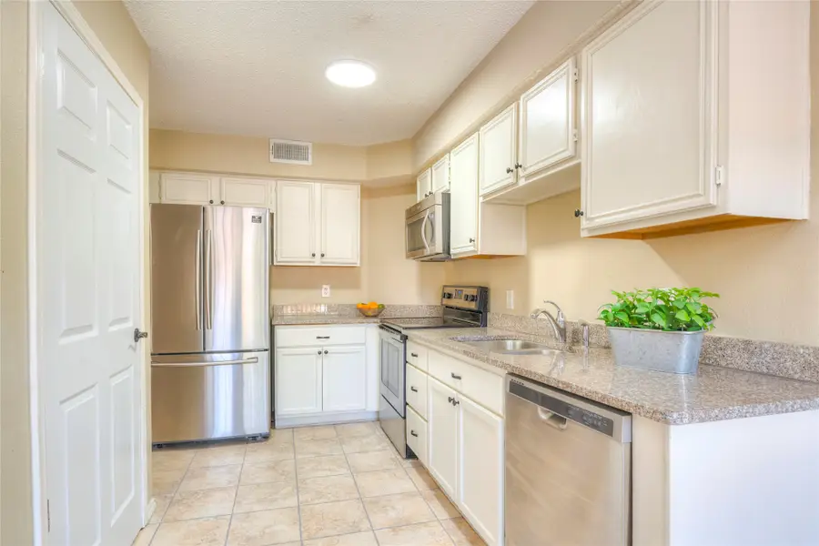 406 Santa Fe Trail #44, Irving, TX 75063 - Image #3