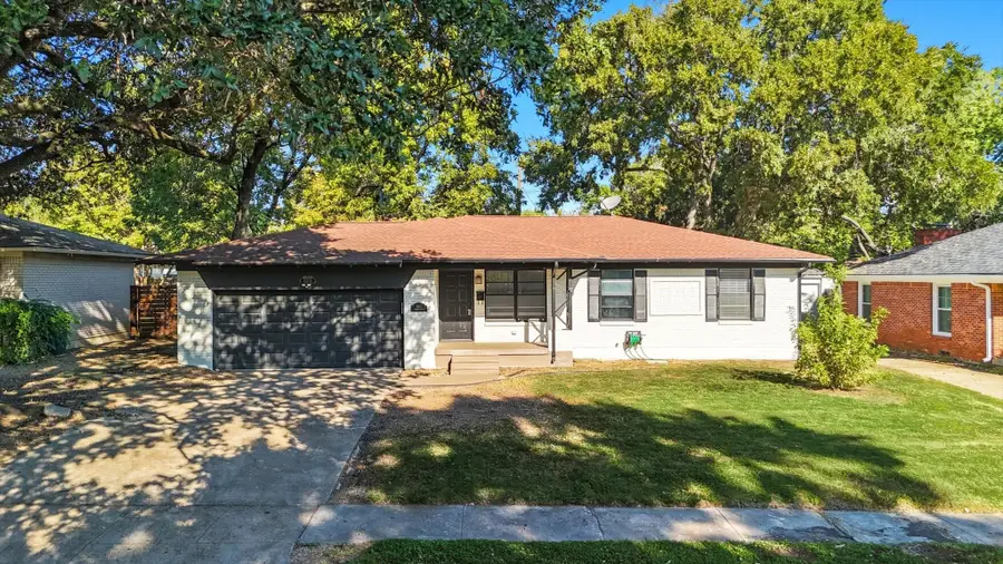 6611 Highgate Lane, Dallas, TX 75214 - Image #3