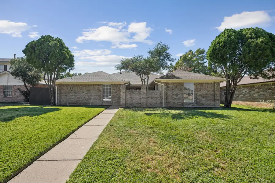 2112 Taxco Drive, Carrollton, TX 75006 - Image #2