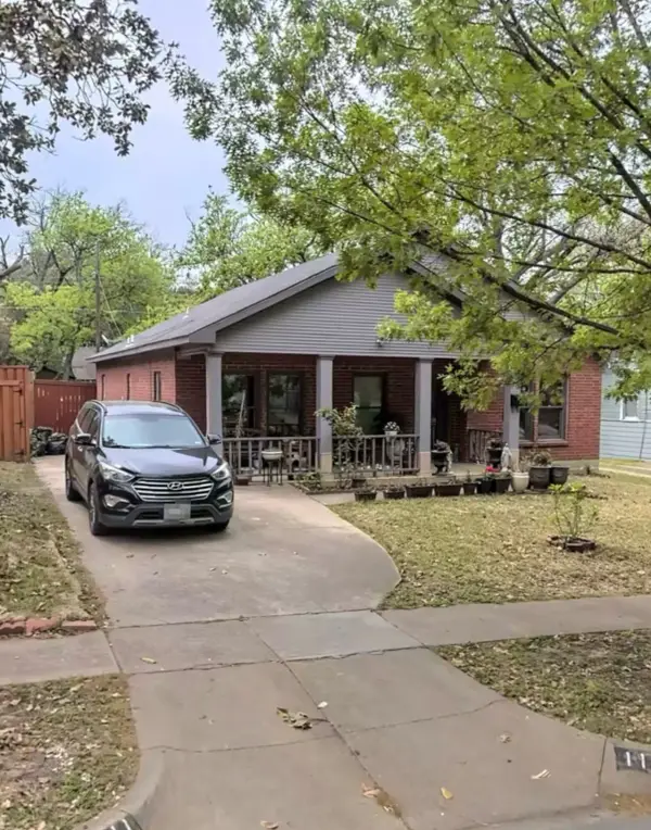 111 N Willomet Avenue, Dallas, TX 75208