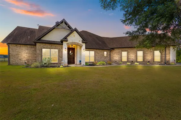 215 Deerfield Lake Circle, Hallsville, TX 75605